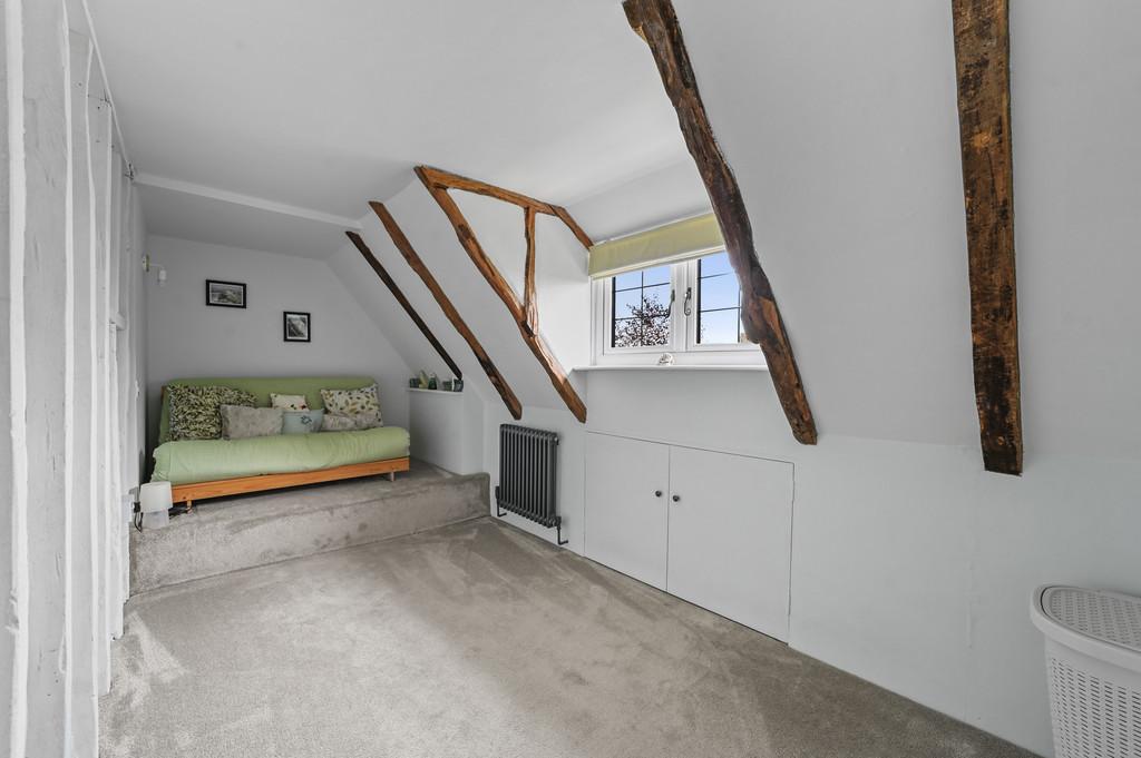 PT-FC(COL)-Walnut Tree Cottage-3