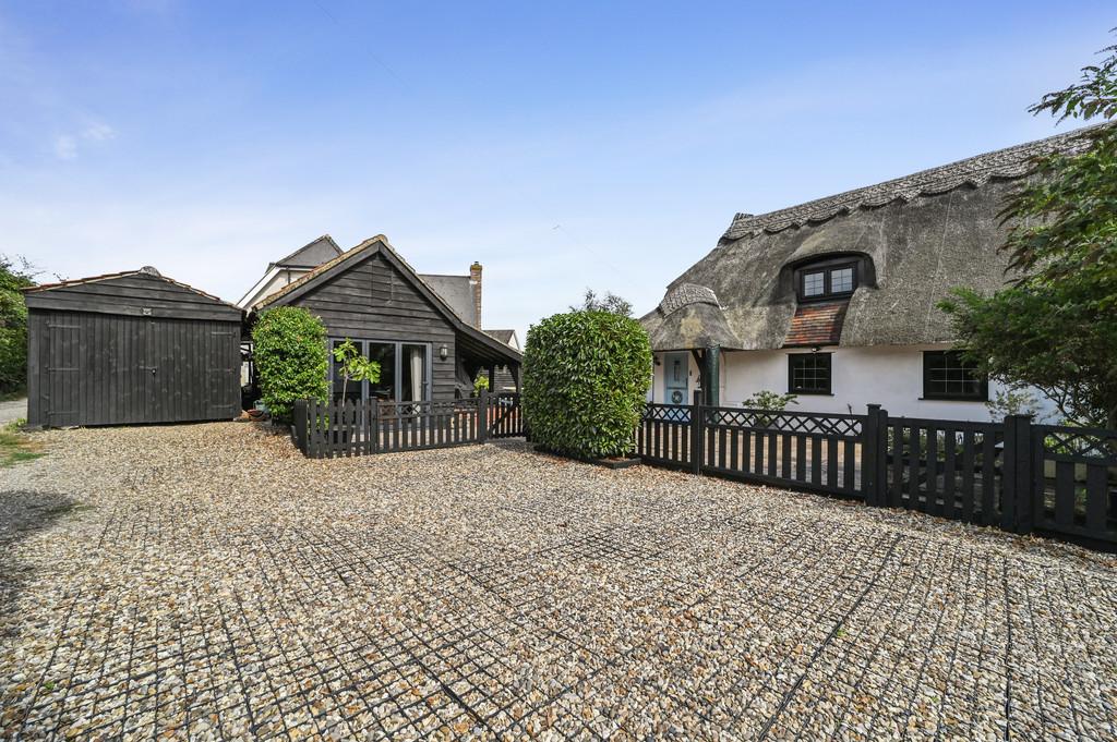 PT-FC(COL)-Walnut Tree Cottage-22