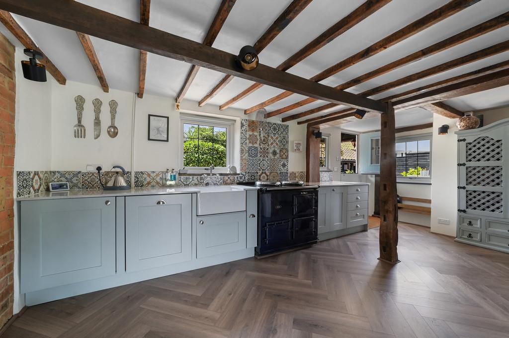PT-FC(COL)-Walnut Tree Cottage-14