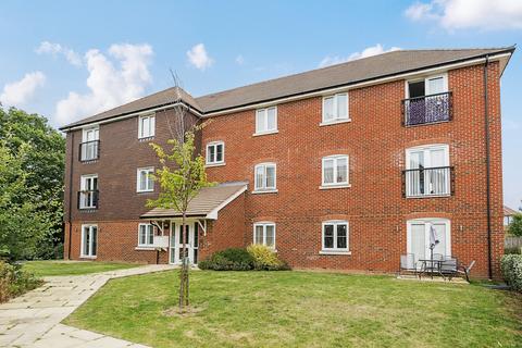 2 bedroom flat for sale, Briar Lane, Billingshurst, RH14