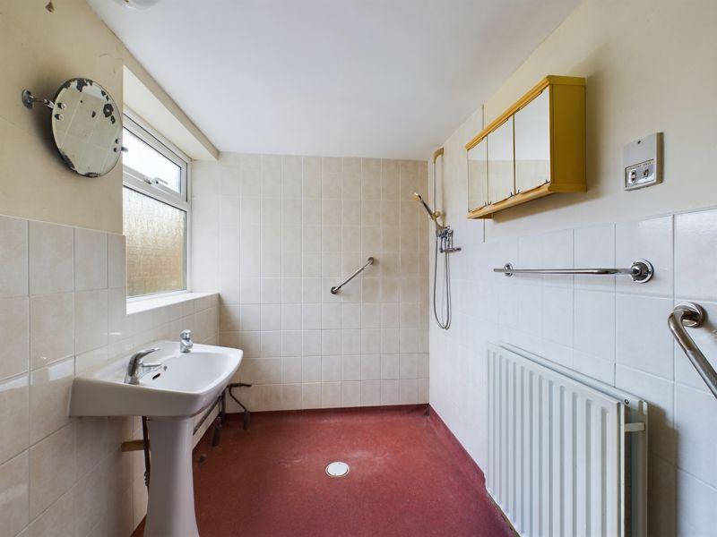 82- Wetroom