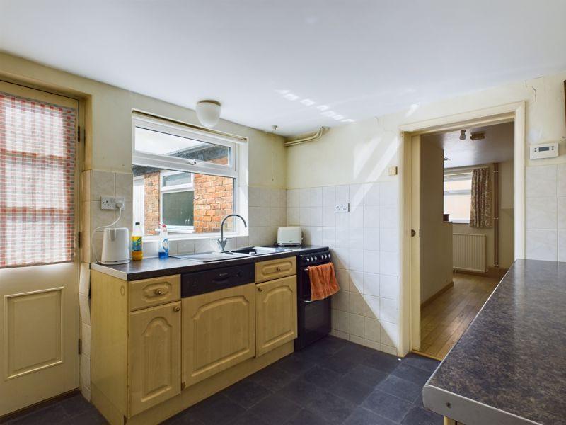 82-Kitchen