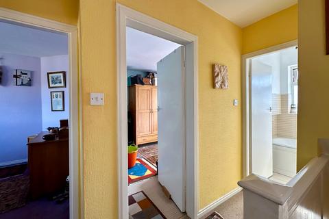 67 Averil Road, Leicester, LE5 2DD