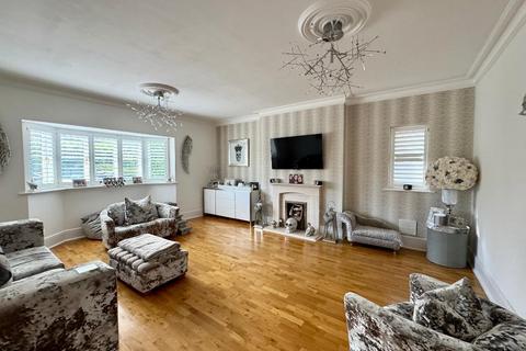 undefined, High Street, Greenfield, MK45 5DA