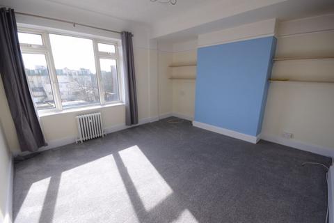 2 bedroom flat for sale, Christchurch Road, Bournemouth BH1