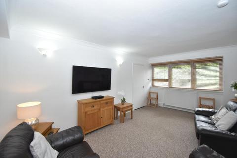 2 bedroom flat for sale, 100 Keal Avenue, Blairdardie, Glasgow, G15 6PD