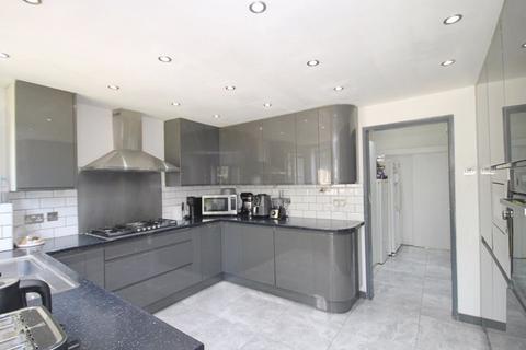 6 bedroom semi-detached house for sale, Langdale Gardens, Perivale