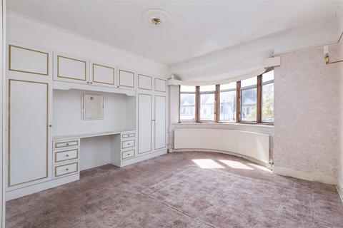 11 Wyatt Park Road, London, SW2 3TN