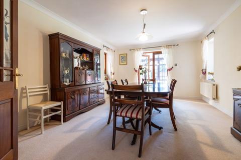 16 Bilbrook Lane, Furzton, Milton Keynes, MK4 1LW
