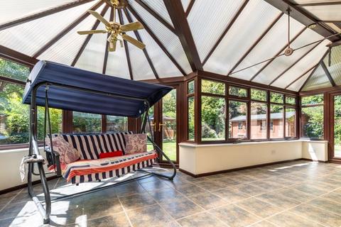 16 Bilbrook Lane, Furzton, Milton Keynes, MK4 1LW
