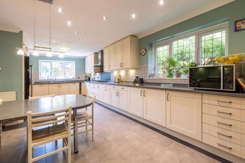 16 Bilbrook Lane, Furzton, Milton Keynes, MK4 1LW