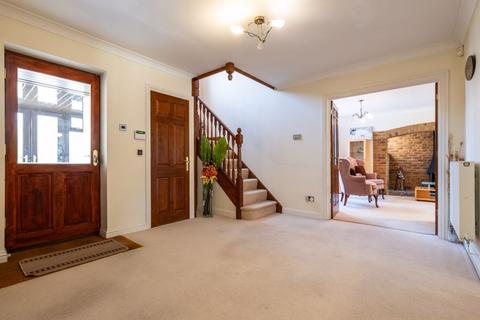 16 Bilbrook Lane, Furzton, Milton Keynes, MK4 1LW