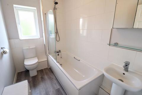 1 Lock View Lane, Bletchley, Milton Keynes, MK1 1BY