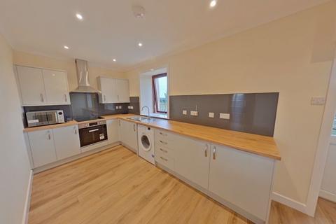 2 bedroom terraced house to rent, Portland Place, Lybster