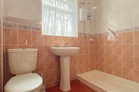 19 Markfield Crescent, Low Moor, Bradford, BD12 0UJ
