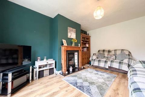 2 Bourne Place, Leek, ST13 8LS