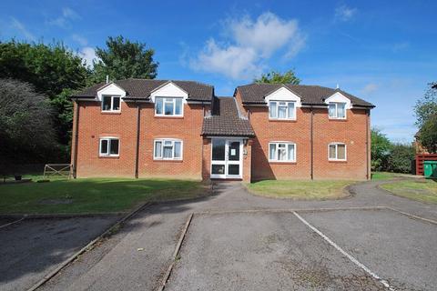 Studio for sale, Hunting Gate Drive, Chessington