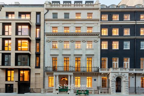 undefined, Stanhope Gate, London W1K