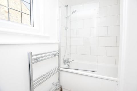 Flat 2, 1 Stanger Road, London, SE25 5JU
