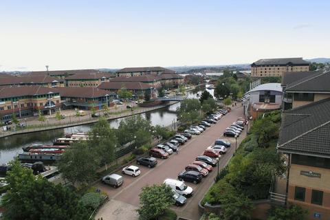 2 bedroom apartment for sale, Waterfront West, Brierley Hill DY5