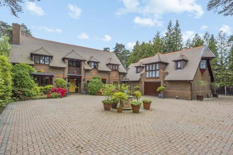 5 bedroom detached house for sale, 37 Abbots Drive, Virginia Water GU25