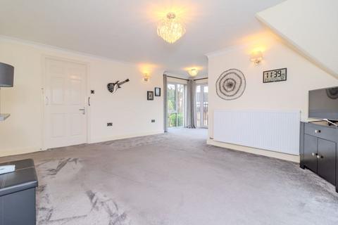 1 bedroom retirement property for sale, Redvers Road, Warlingham CR6