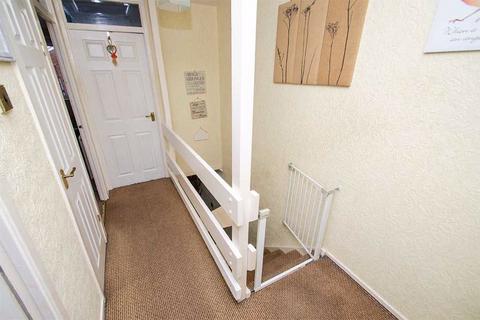 32 Ferndale Close, Burntwood, WS7 4US