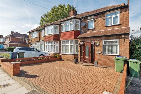 4 bedroom semi-detached house for sale, Broadcroft Avenue, Stanmore, Middlesex