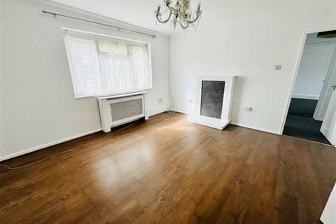 3 bedroom flat for sale, PADNALL COURT, CHADWELL HEATH RM6