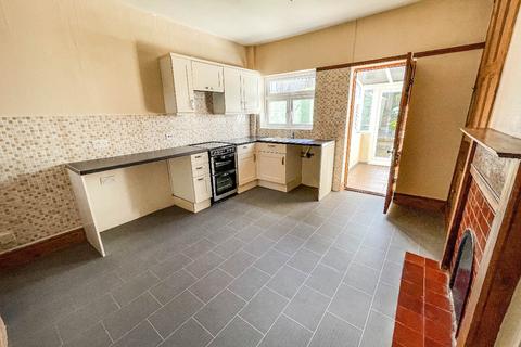 2 bedroom terraced house for sale, Haden Road, Cradley Heath