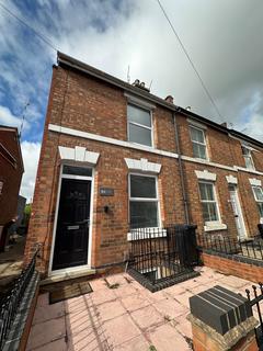 2 bedroom terraced house to rent, Avon Street, Warwick