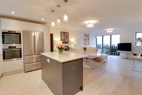 1 Armada Close, Ilfracombe, EX34 8FR