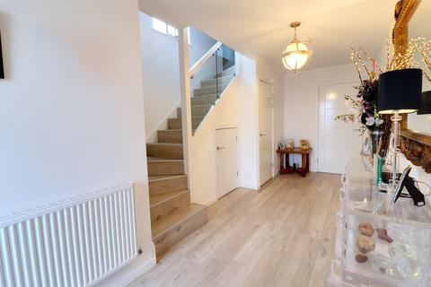 1 Armada Close, Ilfracombe, EX34 8FR