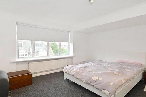 2 bedroom flat to rent, NW1