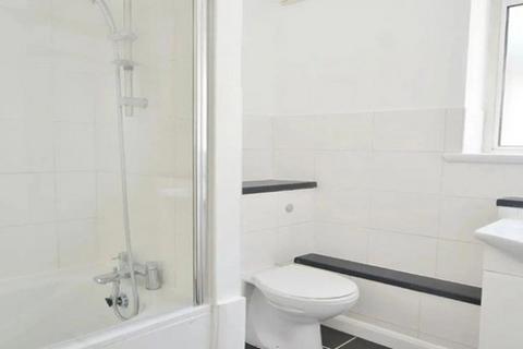 2 bedroom flat to rent, NW1