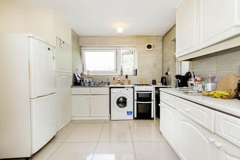 3 bedroom flat to rent, NW1