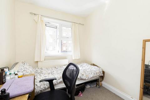 3 bedroom flat to rent, NW1