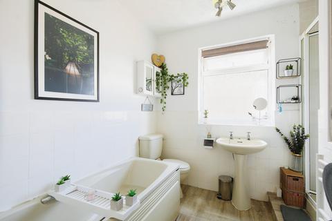 18 Exbourne Road, Manchester, M22 1WE