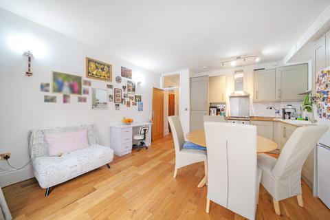 2 bedroom apartment for sale, Church Road, Mitcham CR4