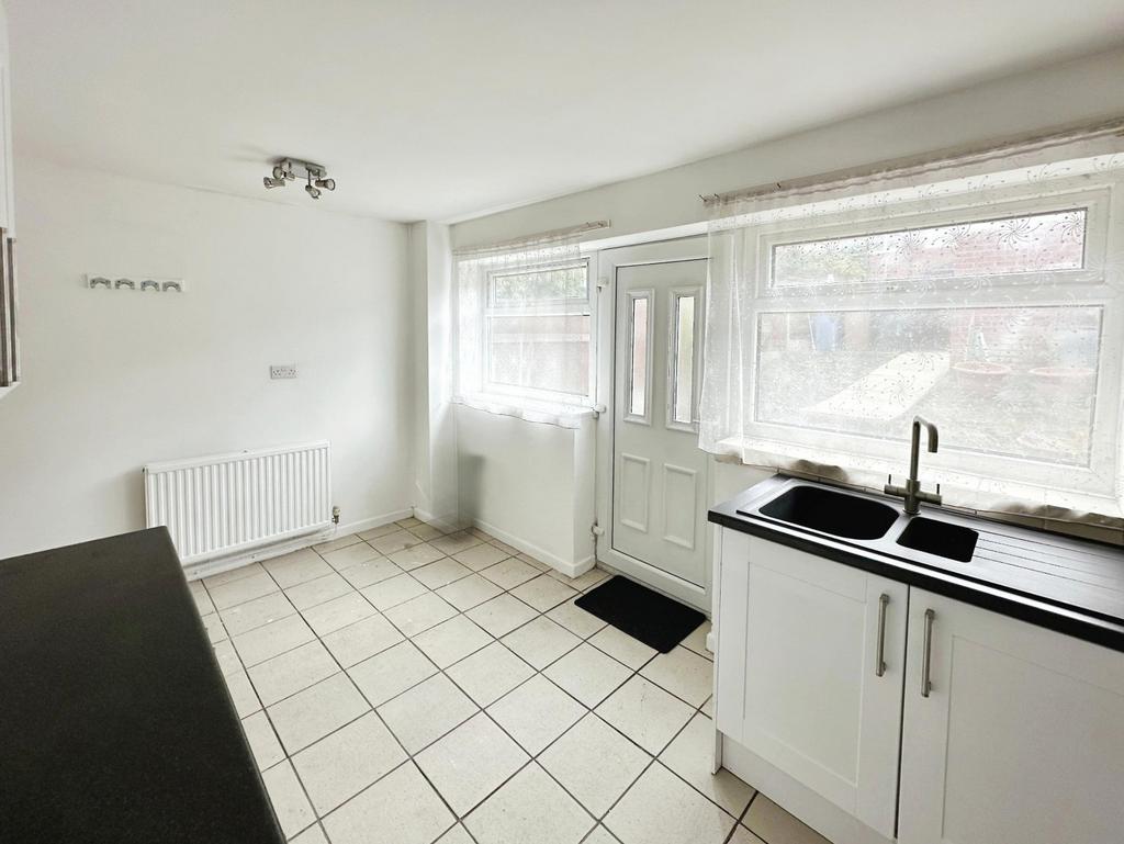 Kitchen/Dining Area