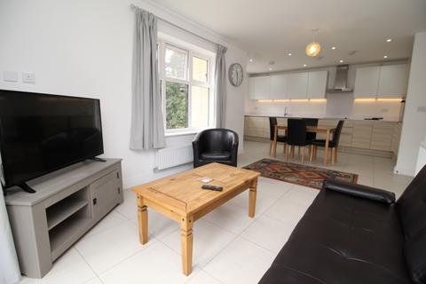 2 bedroom flat to rent, Chambord House, Queenswood Crescen, Egham TW20