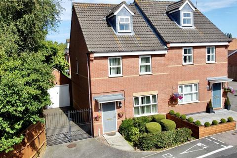 3 bedroom semi-detached house for sale, Netherley Court, Leicestershire LE10