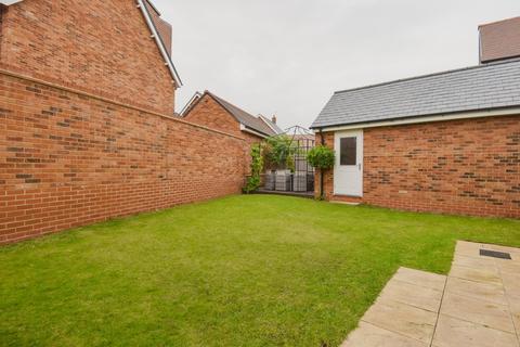 4 bedroom detached house for sale, Terlings Avenue, Harlow CM20