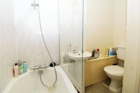 Studio for sale, Hulse Road, Hampshire SO15