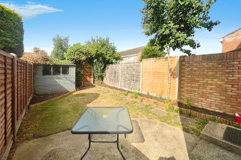 2 bedroom end of terrace house to rent, Claremont Road, Swanley BR8