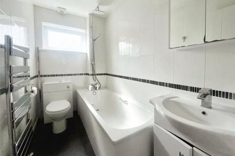 2 bedroom end of terrace house to rent, Claremont Road, Swanley BR8