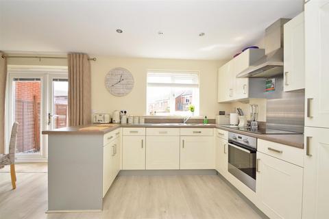 3 bedroom detached house for sale, Lancer Road, Shrewsbury