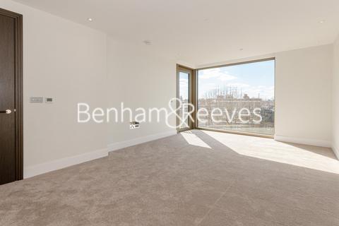 4 bedroom house to rent, Sherrin House, Royal Warwick Square W14