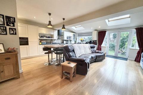 205 Leigh Road, Worsley, Manchester, M28 1NN