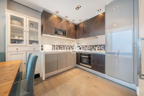 2 bedroom duplex to rent, Young Street, Kensington W8